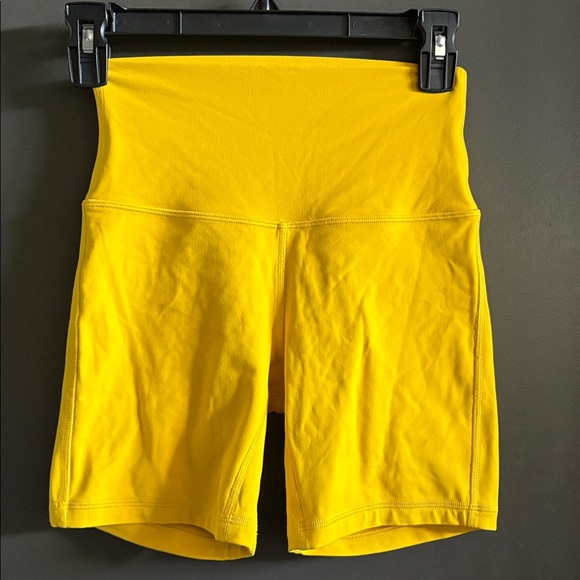 Lululemon Align High-Rise Short 6" in Maize Yellow - Picture 2 of 3